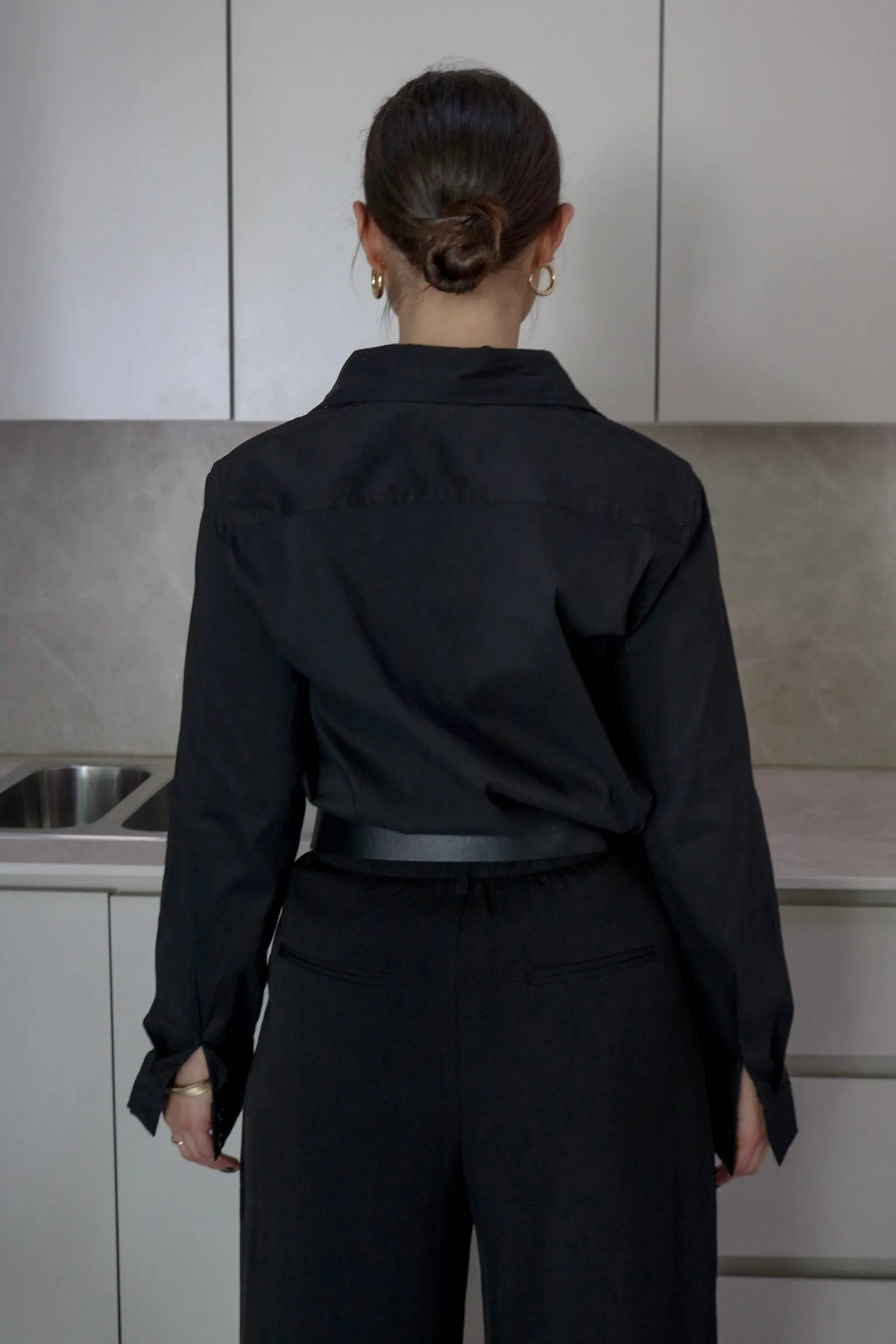 'Penn' Classic Solid Collared Button Down Shirt in Black